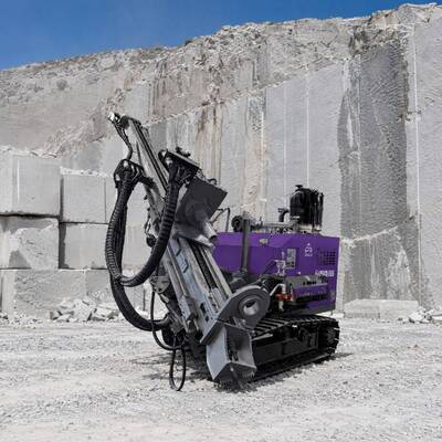 Large Torque Rotary Blasthole DTH Drilling Rig Surface Mining Quarry Drill Equipment Hydraulic Drilling Rig